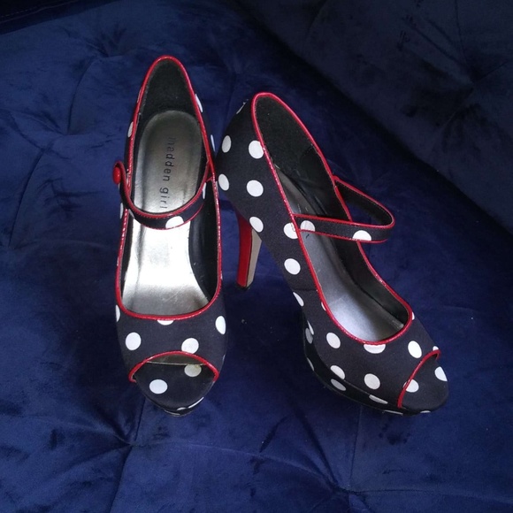 heels - Picture 1 of 1